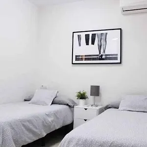 best-location-apartment-in-marbella-beachfront-29602.1costadelsol.com/